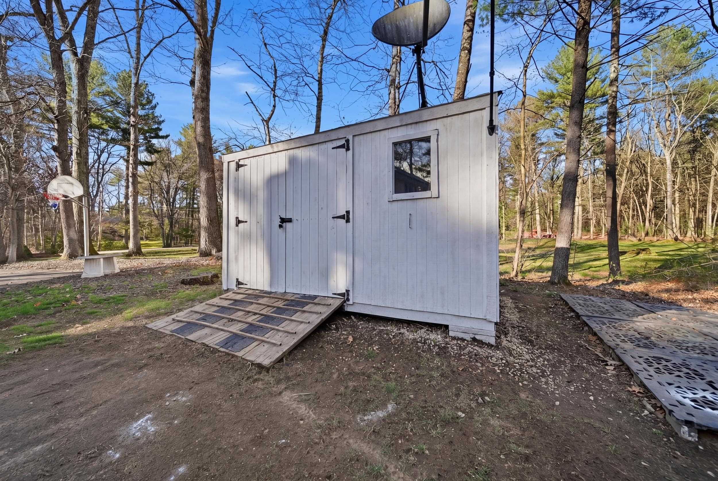 27 Winslow Farm Road Hudson, NH 03051 - Photo 45 of 49