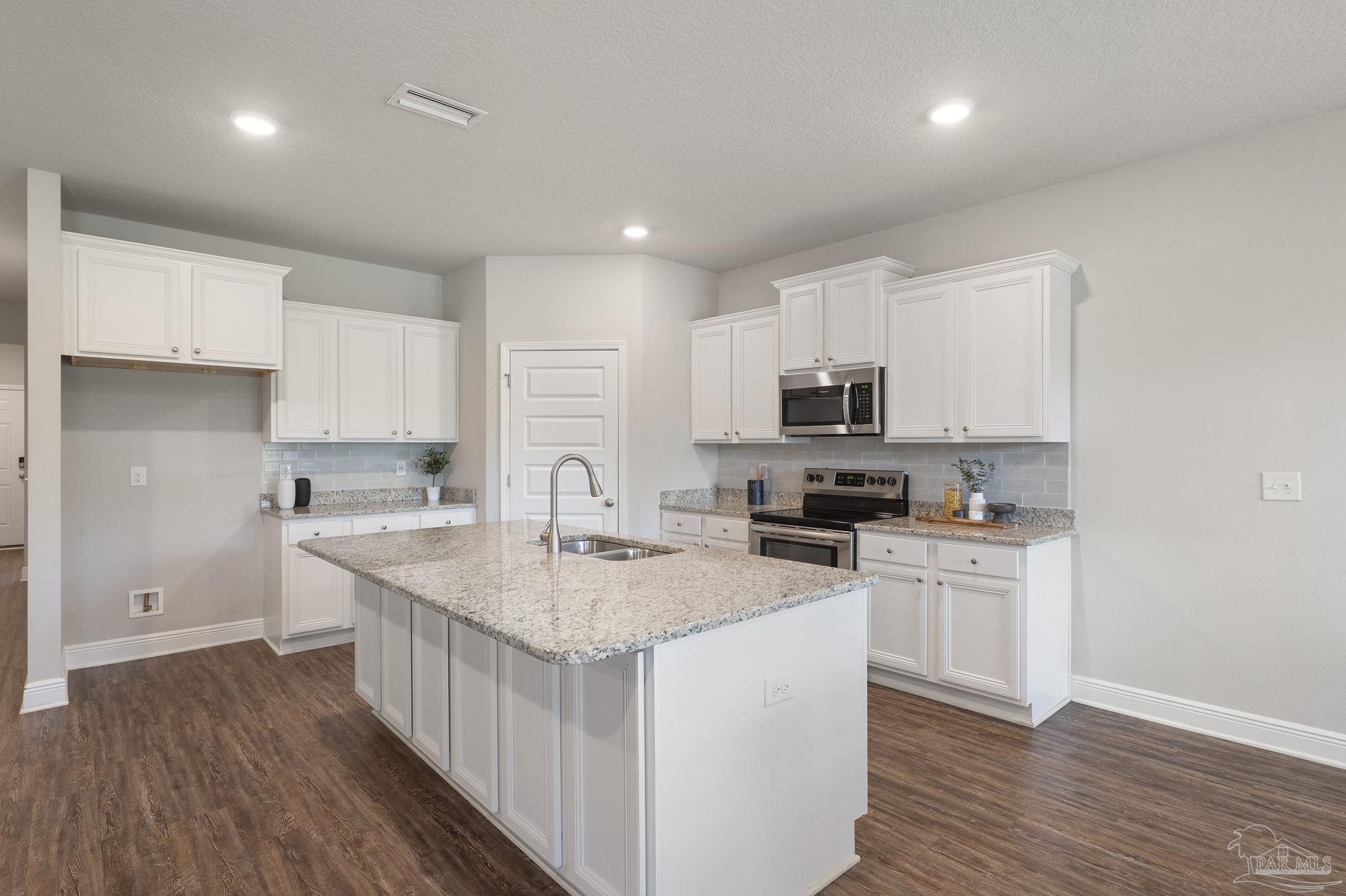 7708 Burnside Loop Pensacola, FL 32526 - Photo 14 of 42