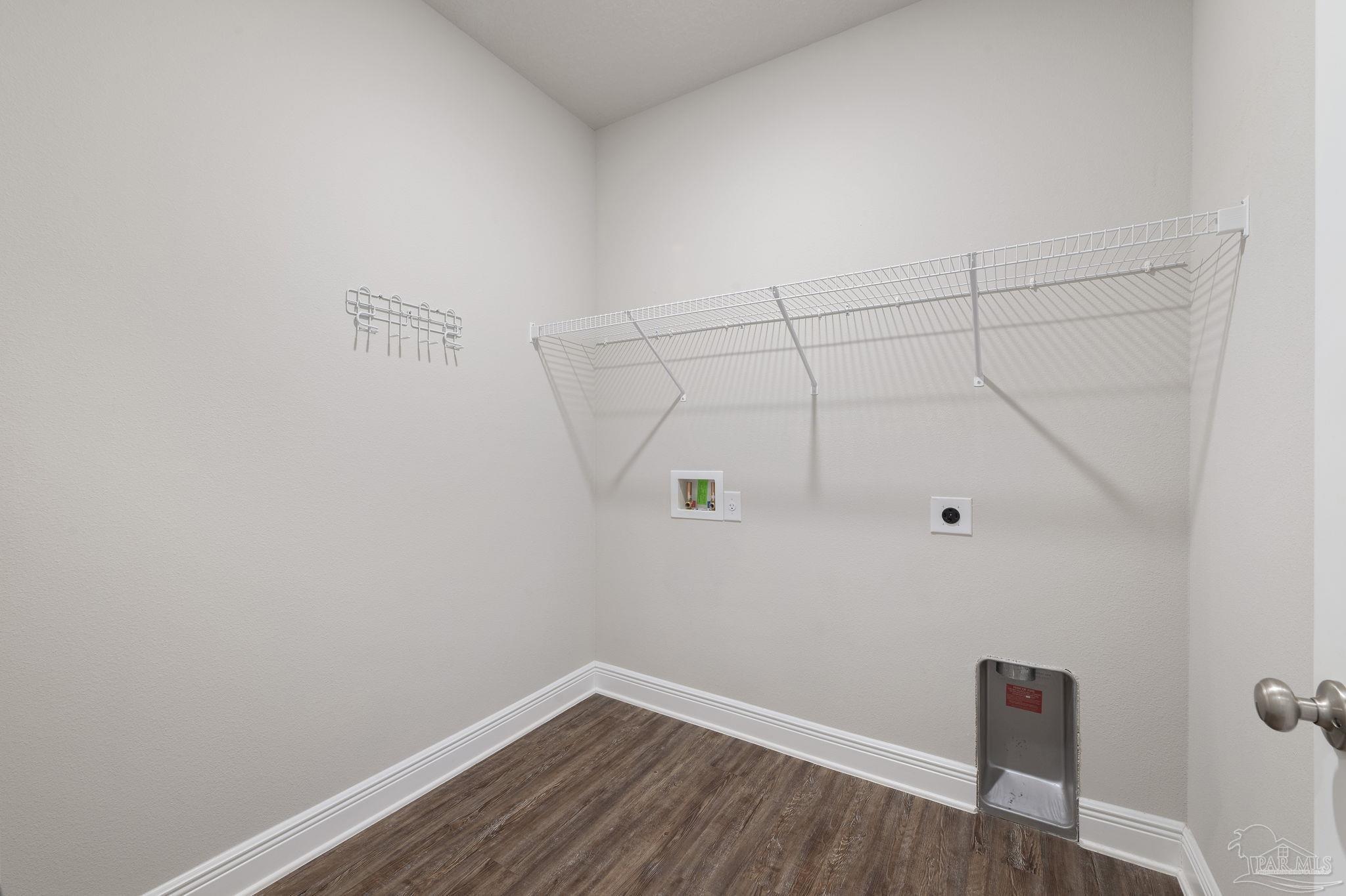 7708 Burnside Loop Pensacola, FL 32526 - Photo 34 of 42