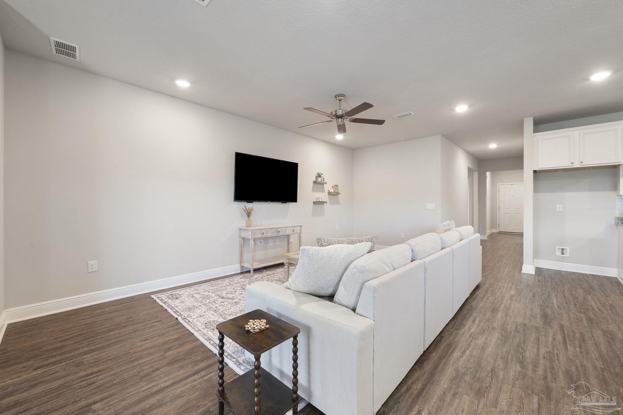 7708 Burnside Loop Pensacola, FL 32526 - Photo 9 of 42