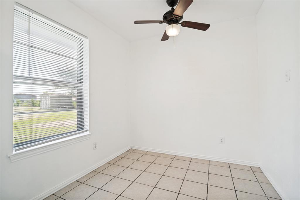 6105 Country Corner Lane Terrell, TX 75161 - Photo 7 of 27