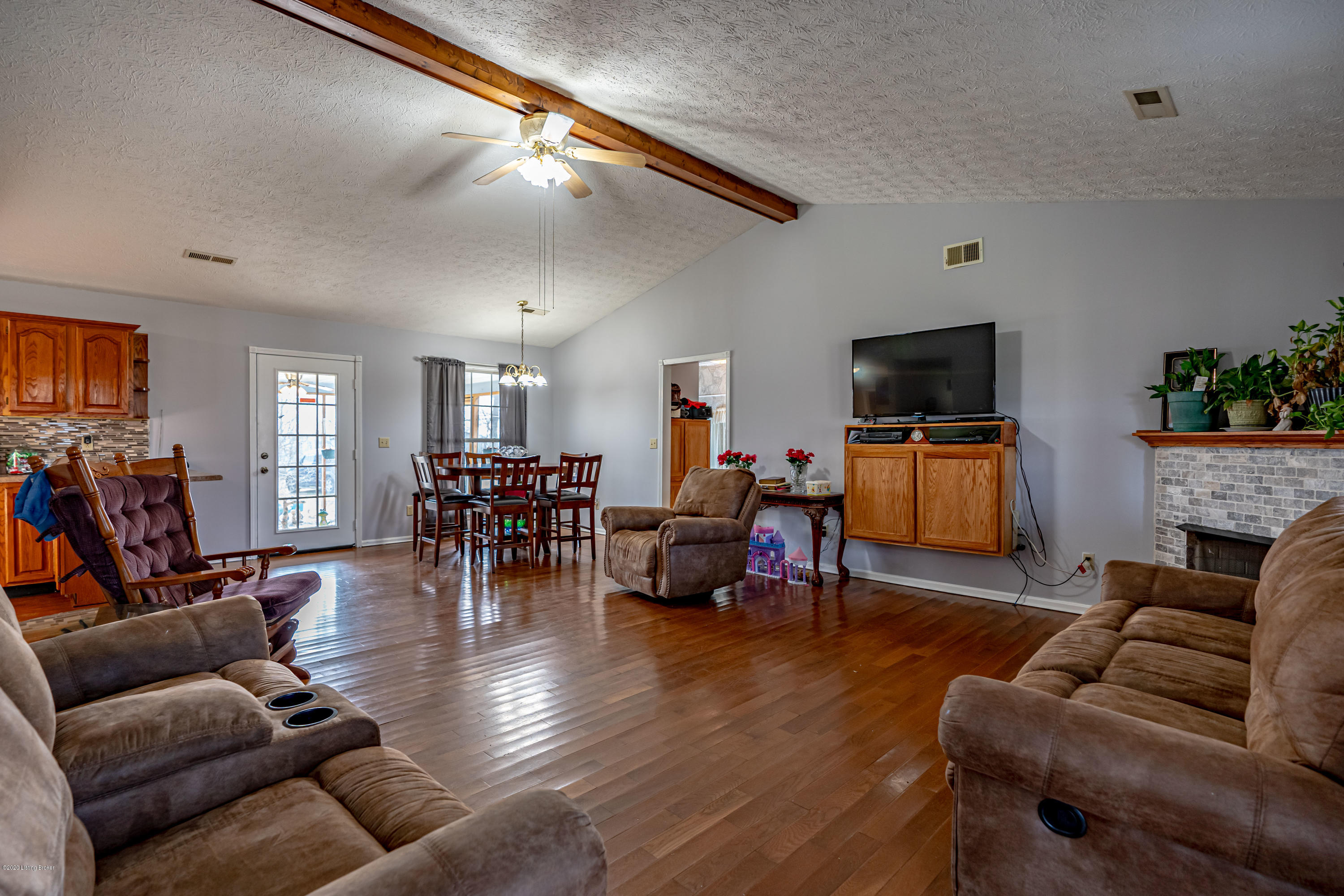 11111 Beaver Dam Road Caneyville, KY 42721 - Photo 7 of 29 DSC02299