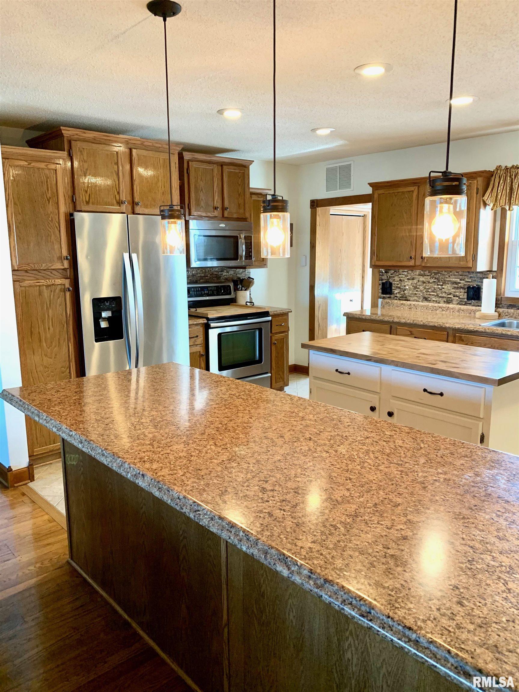 4261 County Farm Road Salem, IL 62881 - Photo 20 of 48