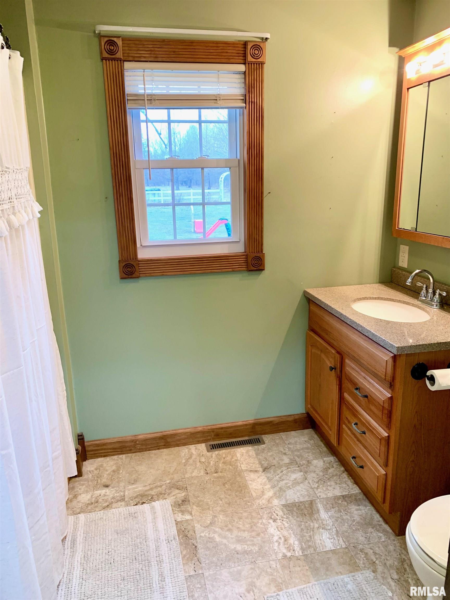4261 County Farm Road Salem, IL 62881 - Photo 33 of 48