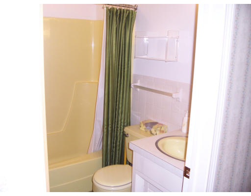 850 Frank Smith Road Longmeadow, MA 01106 - Photo 15 of 21 Gallery Image 15