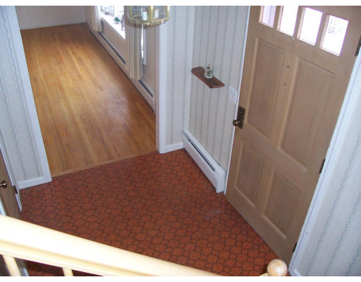 850 Frank Smith Road Longmeadow, MA 01106 - Photo 2 of 21 Gallery Image 2