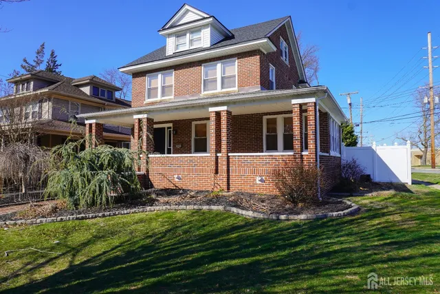 $3,500 | 400 Stockton Street, Hightstown, NJ 08520