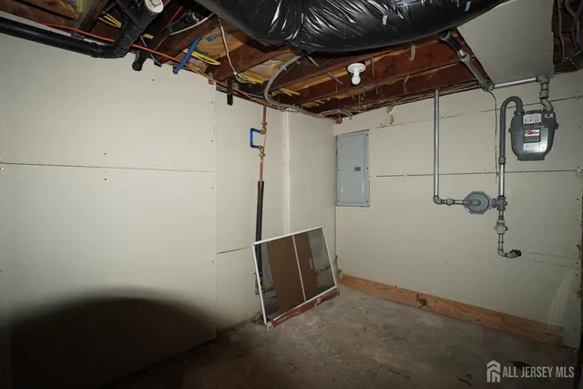 $3,500 | 400 Stockton Street, Hightstown, NJ 08520