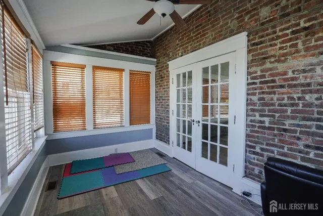 $3,500 | 400 Stockton Street, Hightstown, NJ 08520