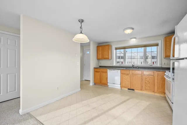 $379,000 | 2697 Cranberry Highway, Unit 21, Wareham, MA 02571