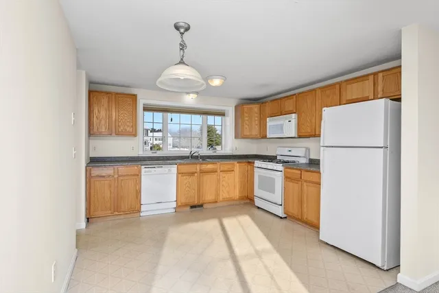 $379,000 | 2697 Cranberry Highway, Unit 21, Wareham, MA 02571