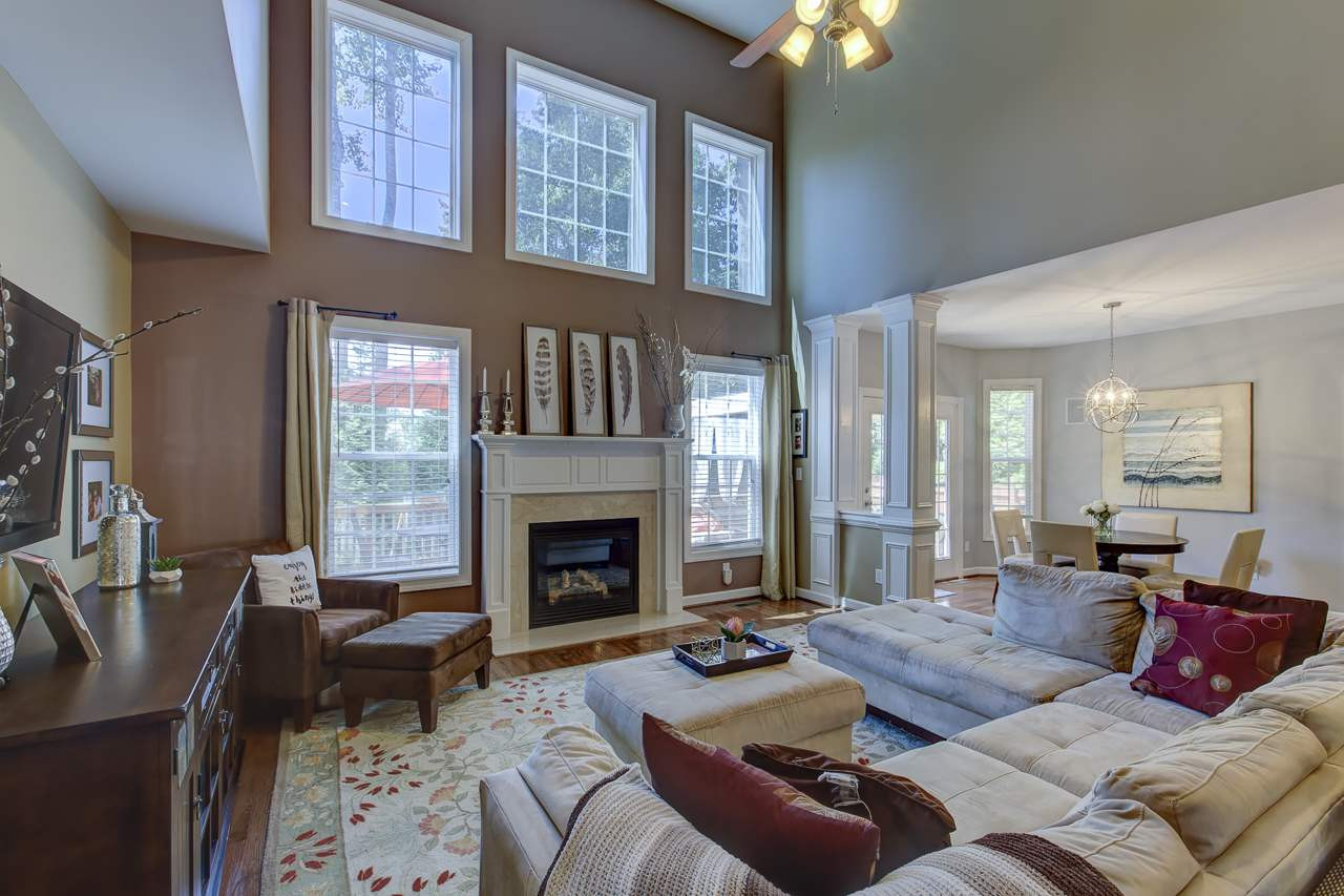 2-Story Family Room