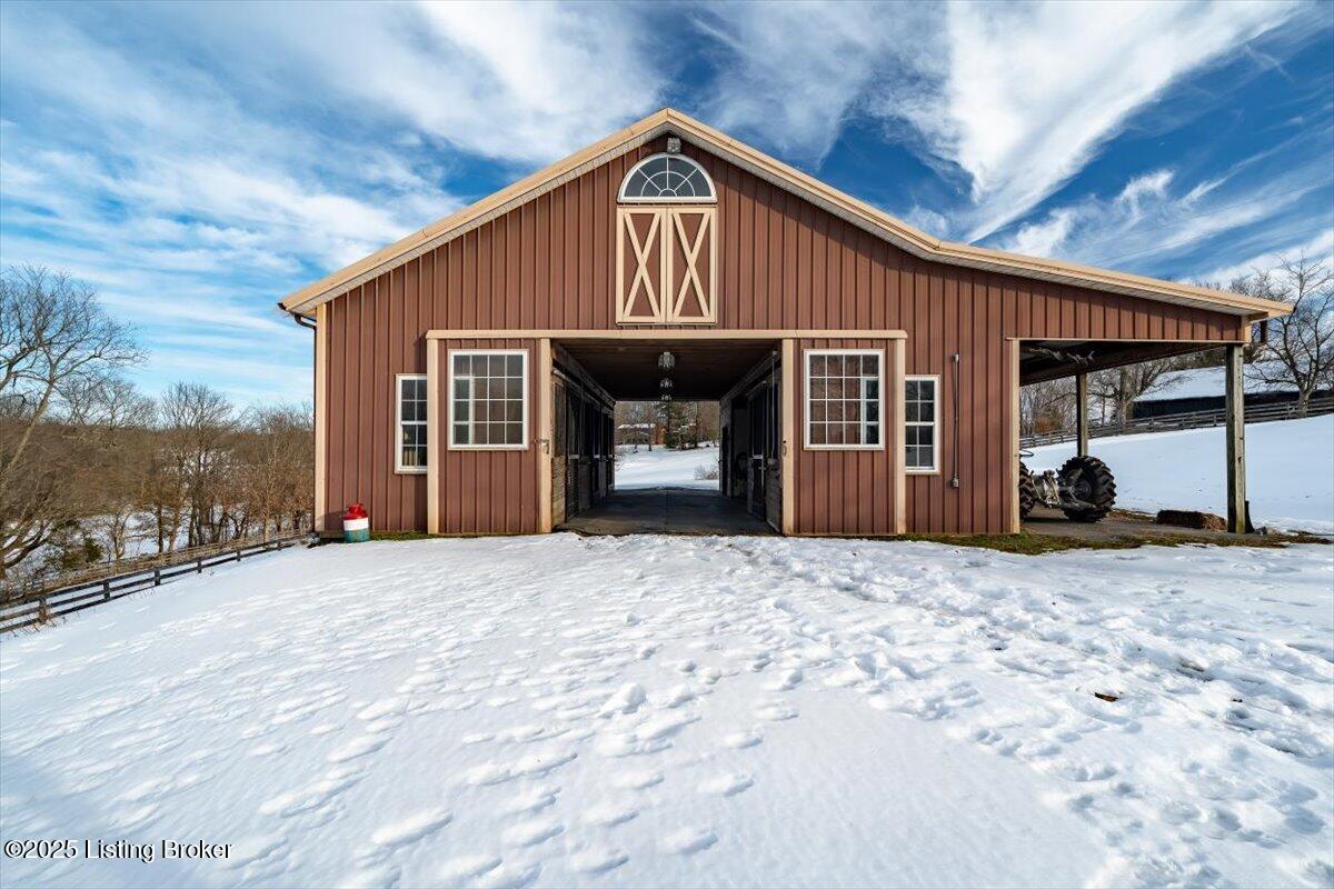 2459 Webb Road Simpsonville, KY 40067 - Photo 43 of 49 Barn