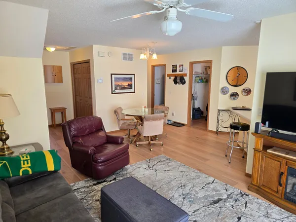 $189,900 | 939 Cypress Road, Unit 42, St. Cloud, MN 56303