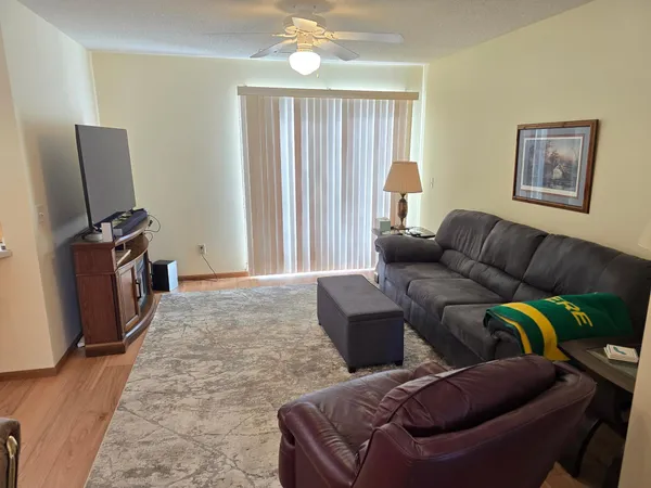 $194,900 | 939 Cypress Road, Unit 42, St. Cloud, MN 56303