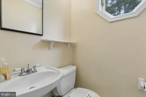 $330,000 | 27 Woodbine Avenue, Paoli, PA 19301