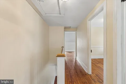 $330,000 | 27 Woodbine Avenue, Paoli, PA 19301