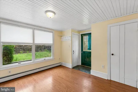 $330,000 | 27 Woodbine Avenue, Paoli, PA 19301