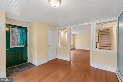 $330,000 | 27 Woodbine Avenue, Paoli, PA 19301
