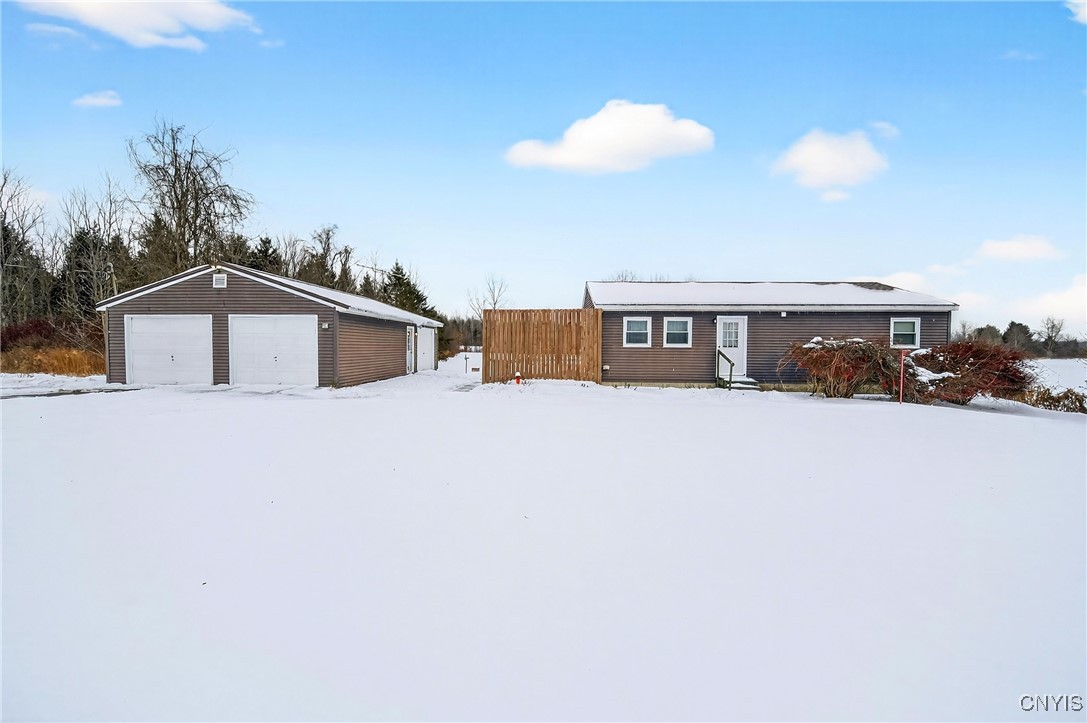 214 Baldwin Road Volney, NY 13069 - Photo 1 of 31