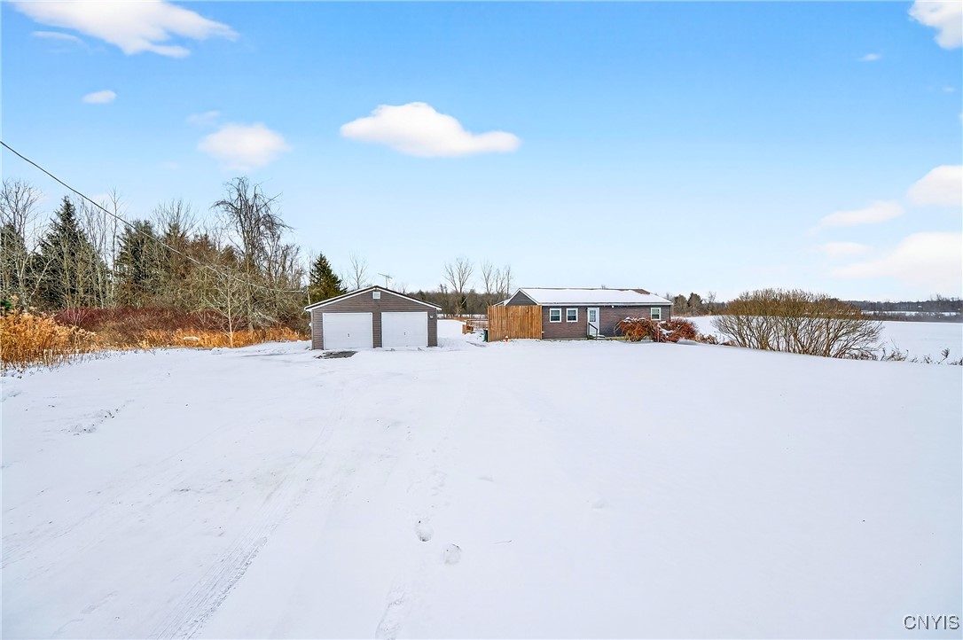 214 Baldwin Road Volney, NY 13069 - Photo 2 of 31