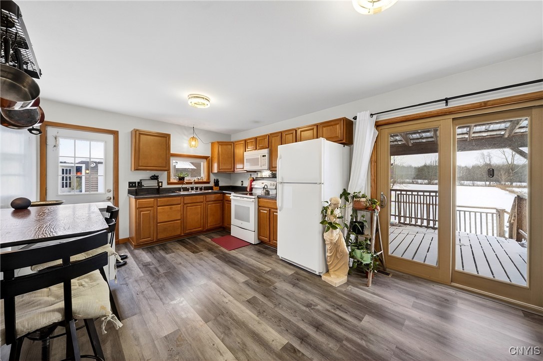 214 Baldwin Road Volney, NY 13069 - Photo 4 of 31