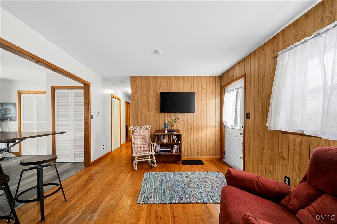 214 Baldwin Road Volney, NY 13069 - Photo 9 of 31