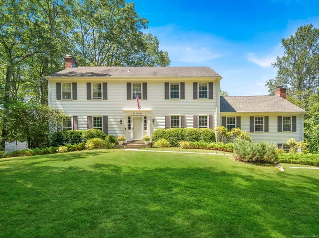 $2,595,000 | 1038 West Road, New Canaan, CT 06840