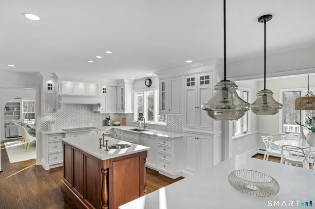 $2,595,000 | 1038 West Road, New Canaan, CT 06840