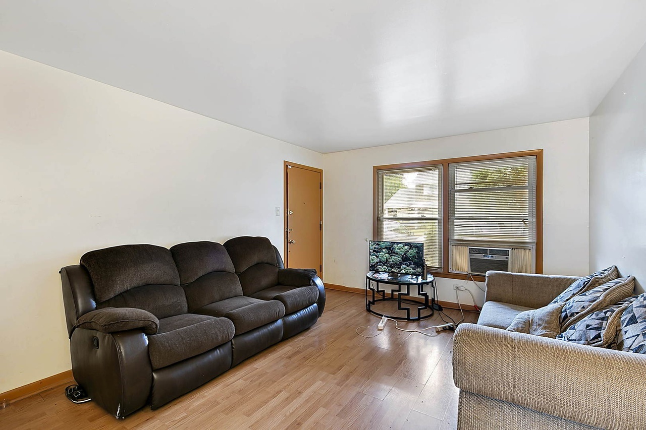 14526 Cottage Grove Avenue Dolton, IL 60419 - Photo 9 of 17