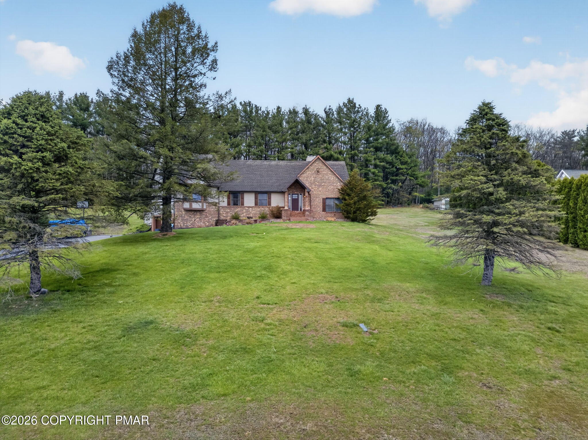 363 Blue Ridge Road Saylorsburg, PA 18353 - Photo 4 of 61 3-web-or-mls-Image_003