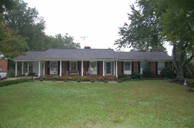 205 Rollingreen Road Greenville, SC 29615 - Photo 1 of 9 Gallery Image 1
