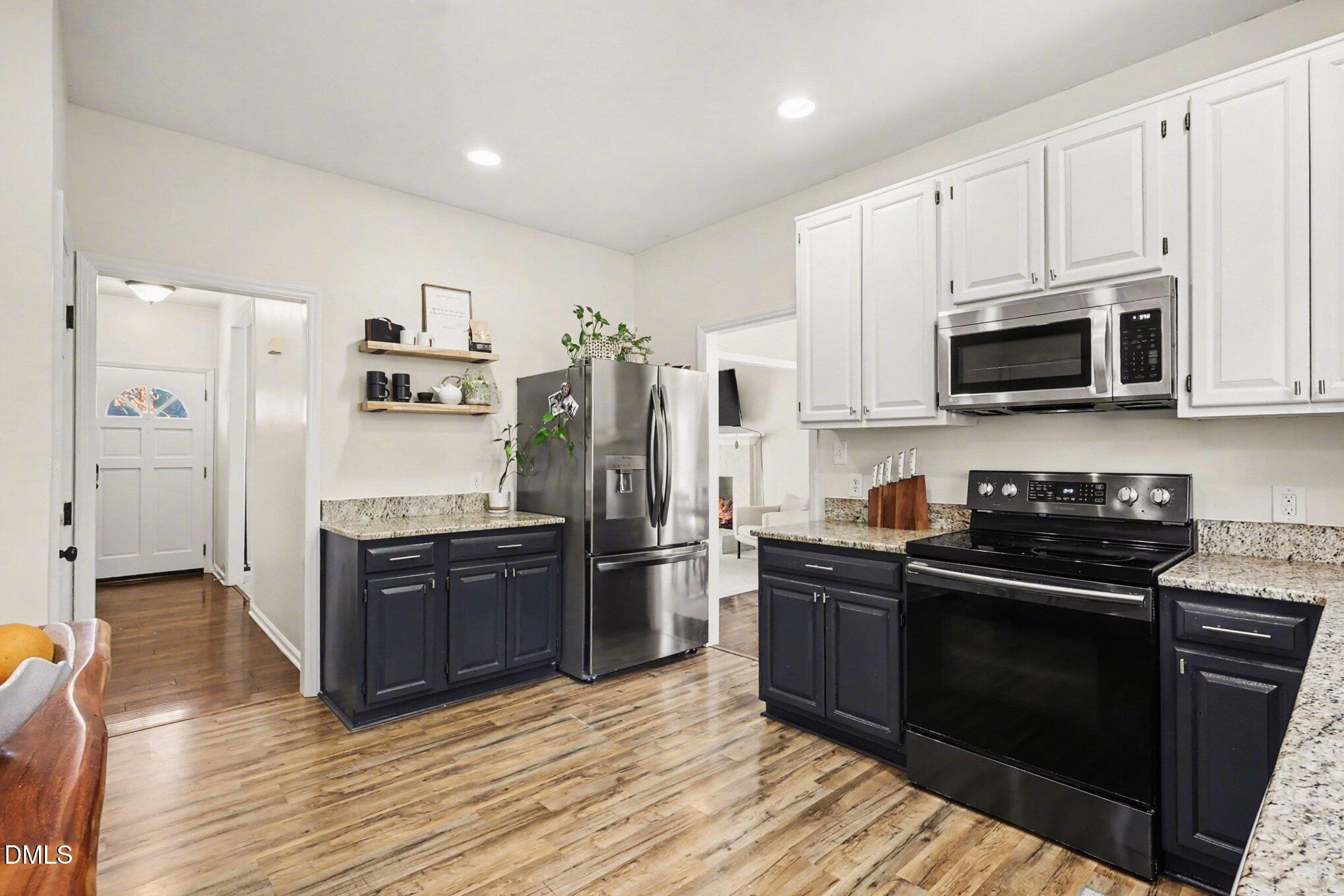 1701 Point O Woods Court Raleigh, NC 27604 - Photo 10 of 46 016_file_2595