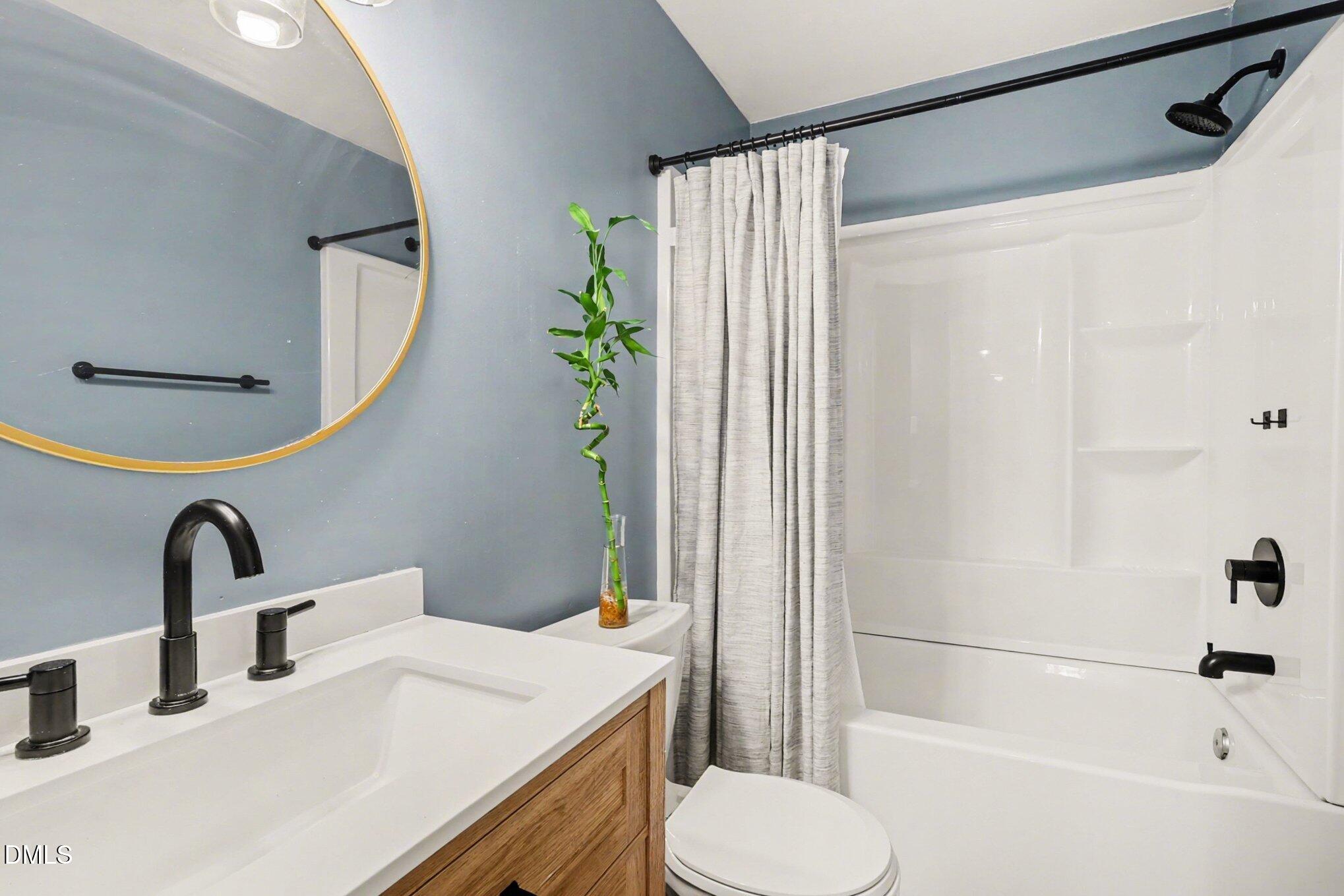 1701 Point O Woods Court Raleigh, NC 27604 - Photo 27 of 46 028_file_7400