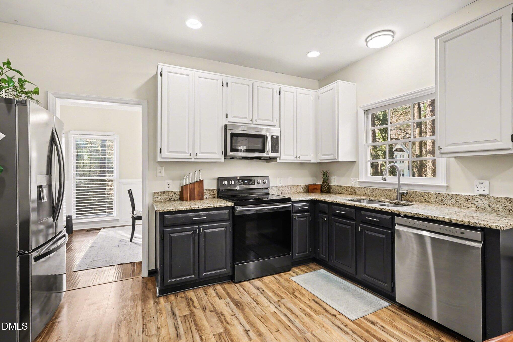 1701 Point O Woods Court Raleigh, NC 27604 - Photo 9 of 46 012_file_3993