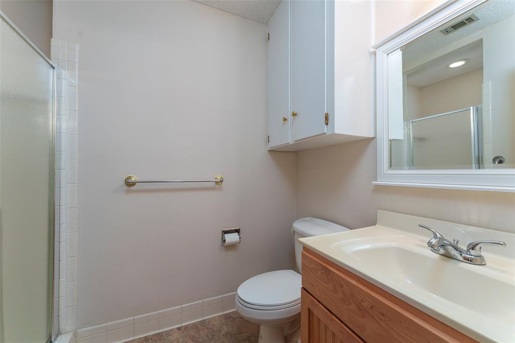 1008 Rocky Canyon Road Arlington, TX 76012 - Photo 26 of 37