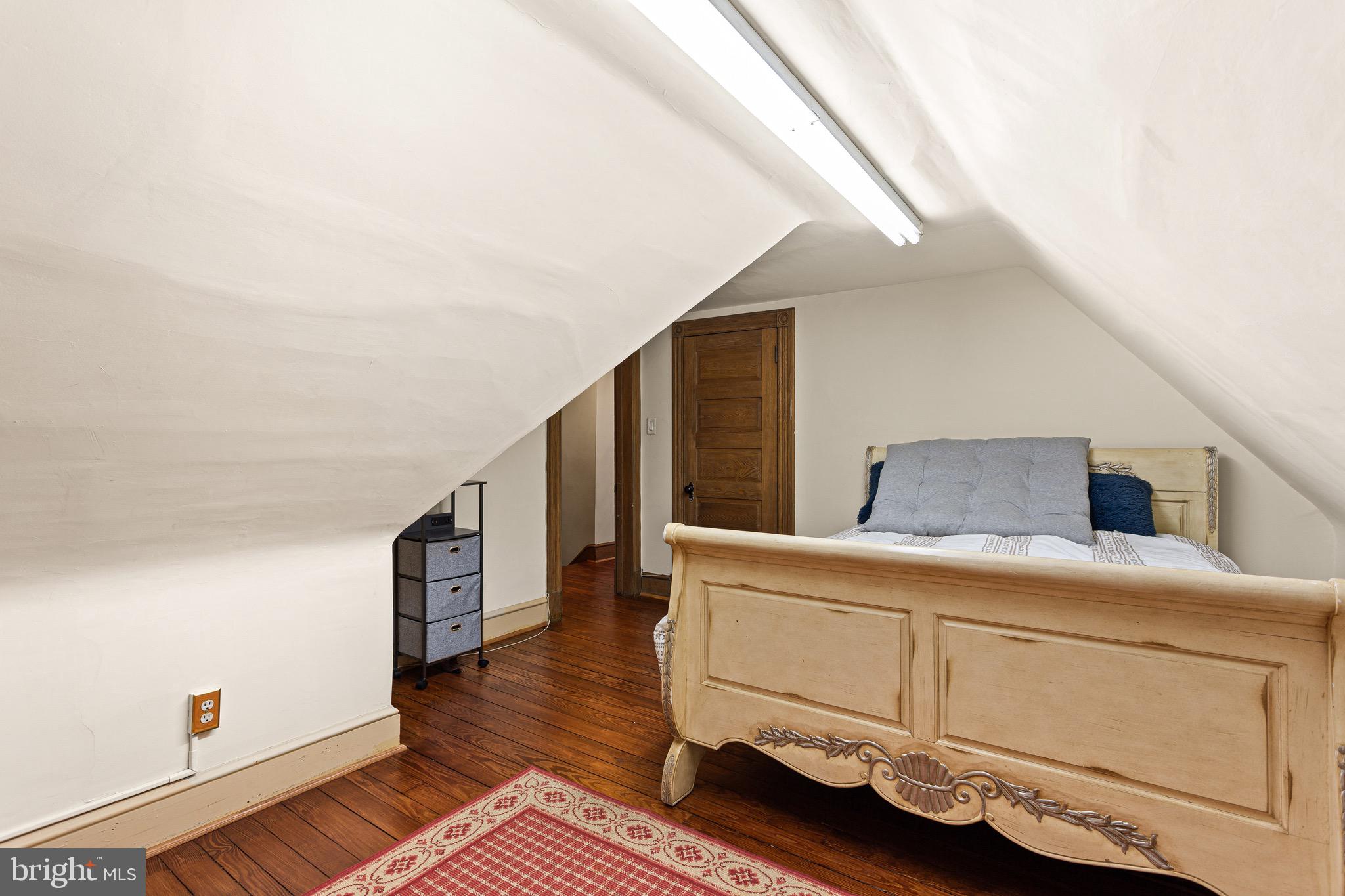 209 Warwick Road Haddonfield, NJ 08033 - Photo 34 of 46 3rd Floor Bedroom 4