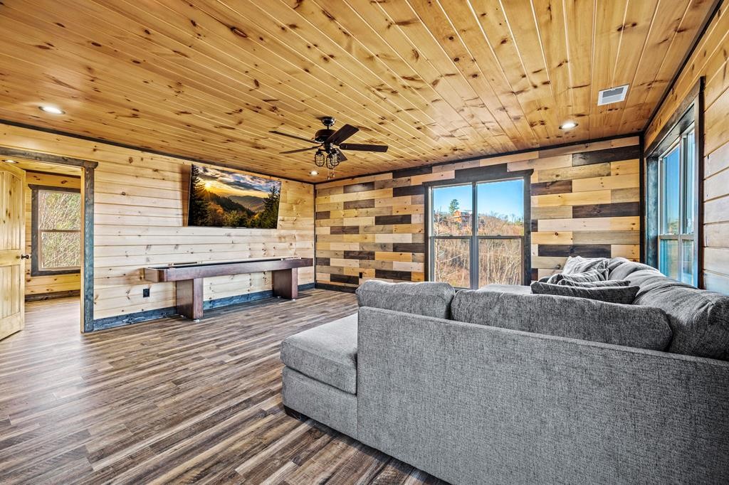 908 Crooked Ridge Road Gatlinburg, TN 37738 - Photo 43 of 60 Gallery Image 43