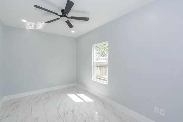 $1,500 | 6513 Avenue B, Unit B, Houston, TX 77011