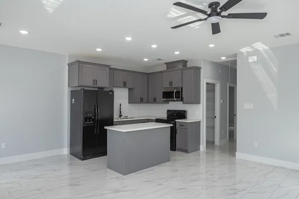 $1,500 | 6513 Avenue B, Unit B, Houston, TX 77011