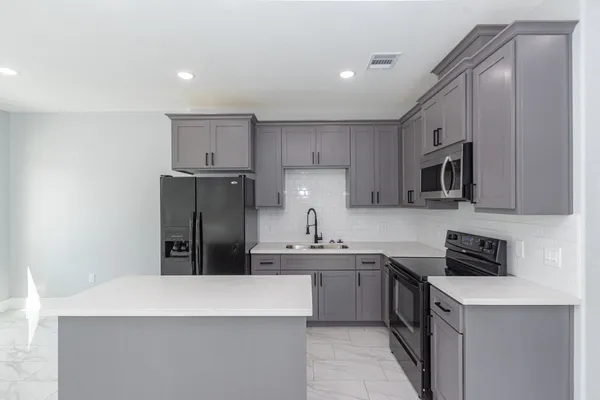 $1,500 | 6513 Avenue B, Unit B, Houston, TX 77011