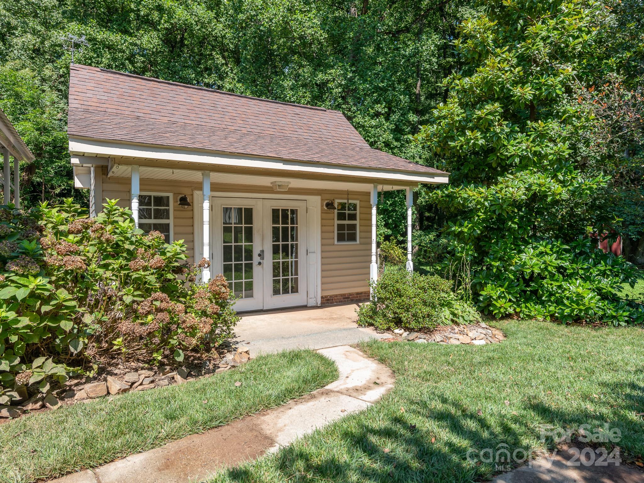 6333 Williams Road Charlotte, NC 28215 - Photo 6 of 23 Gallery Image 6