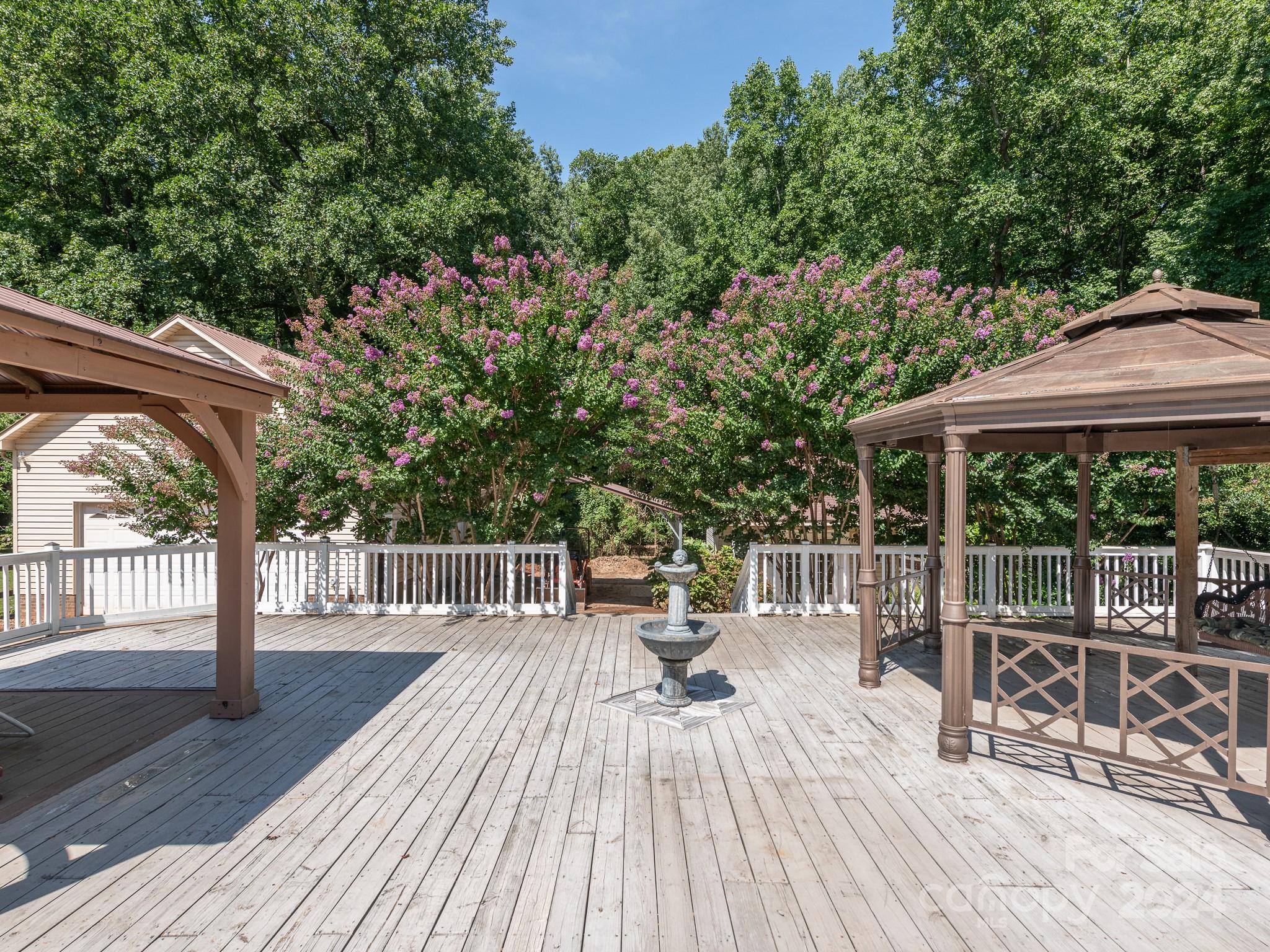 6333 Williams Road Charlotte, NC 28215 - Photo 8 of 23 Gallery Image 8