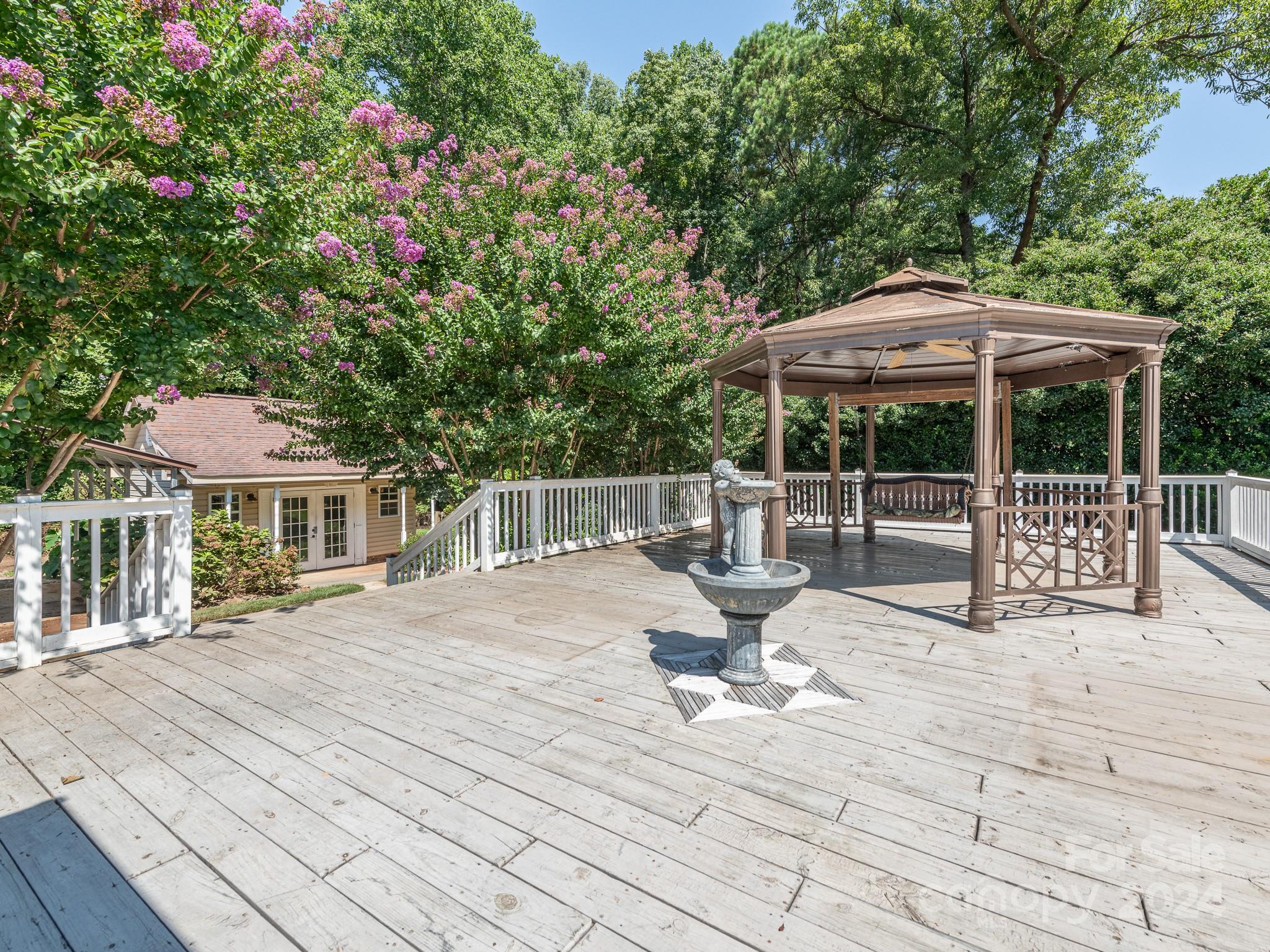 6333 Williams Road Charlotte, NC 28215 - Photo 10 of 23 Gallery Image 10