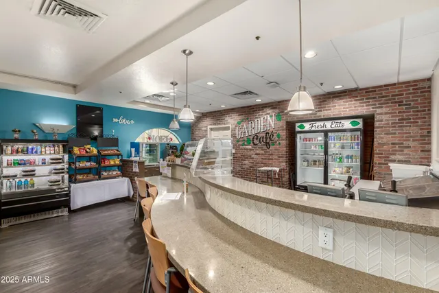 $2,905 | 2002 West Sunnyside Avenue, Unit OFC, Phoenix, AZ 85029