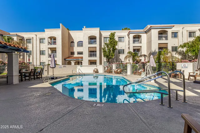 $2,905 | 2002 West Sunnyside Avenue, Unit OFC, Phoenix, AZ 85029