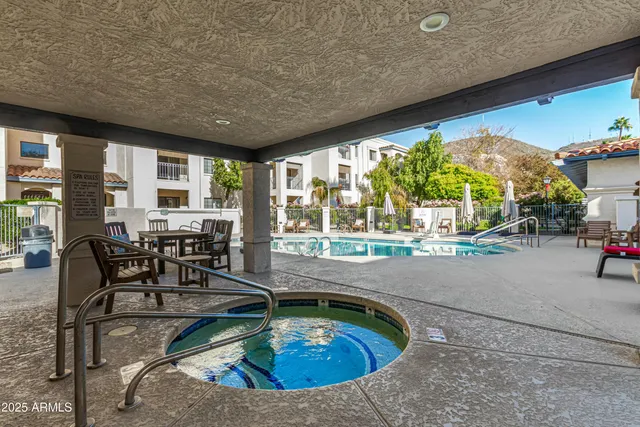 $2,905 | 2002 West Sunnyside Avenue, Unit OFC, Phoenix, AZ 85029