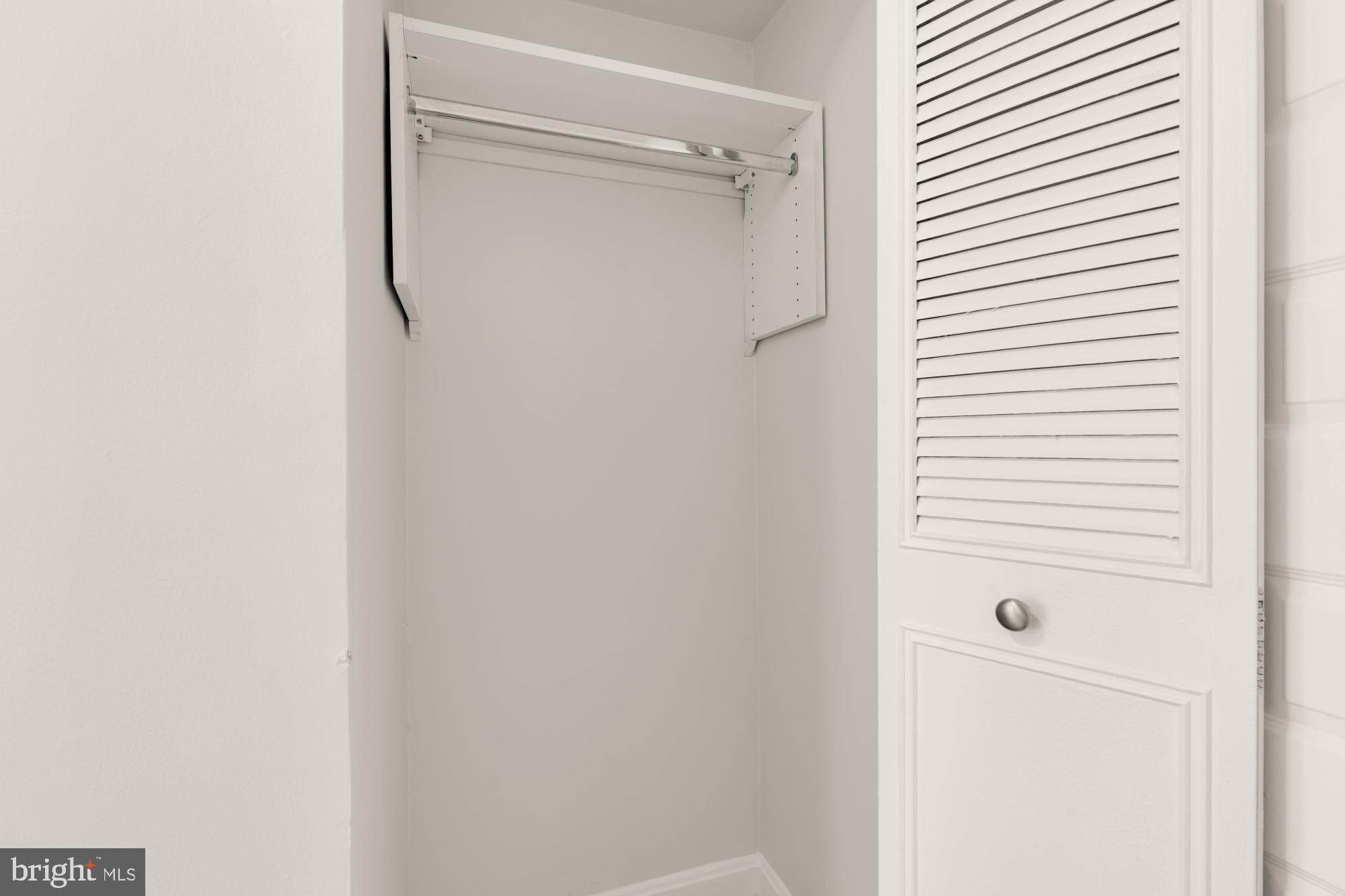 2000 16th Street Northwest, Unit 6 Washington, DC 20009 - Photo 10 of 37 a view of a bathroom