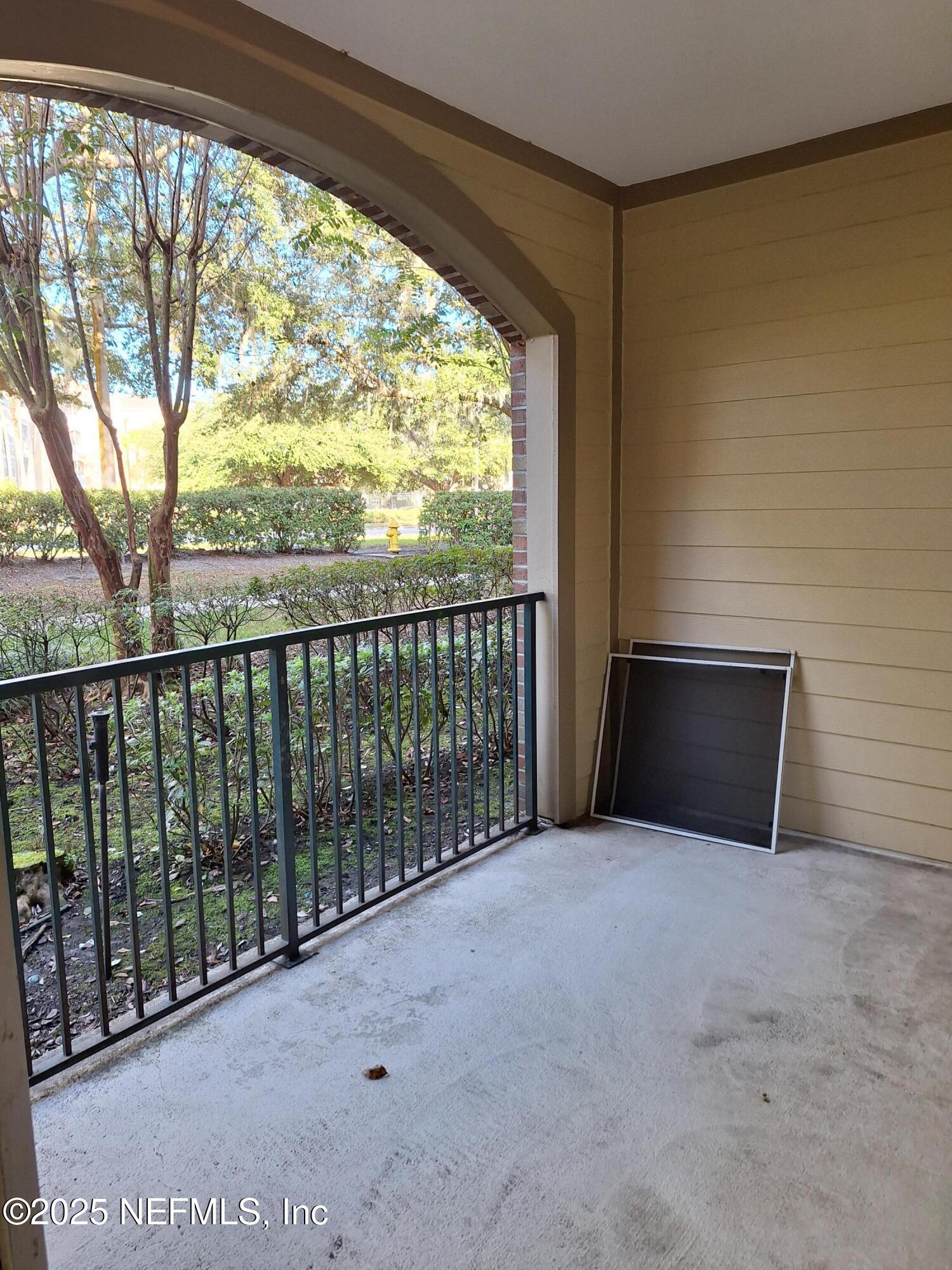 7800 Point Meadows Drive, Unit 116 Jacksonville, FL 32256 - Photo 16 of 29 a view of a room with a large window