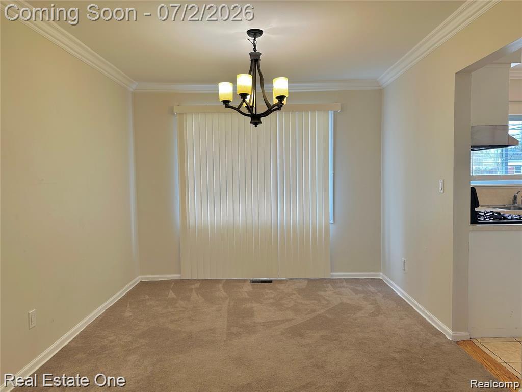 26950 Rochelle Street Dearborn Heights, MI 48127 - Photo 3 of 17